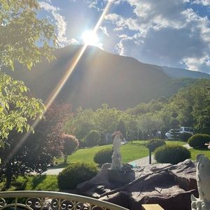 Meet your Posher, Edonis